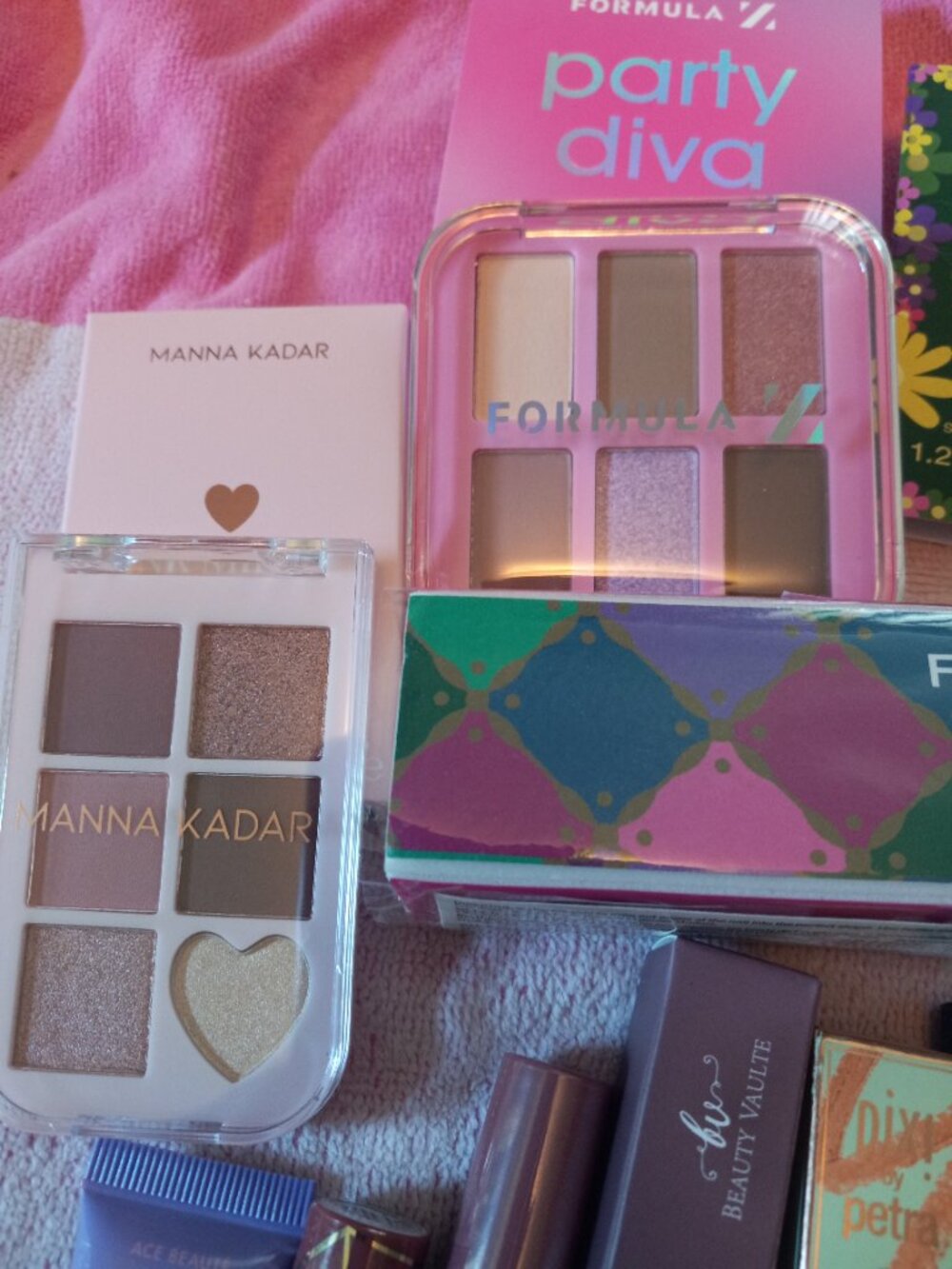 Ulta and Beauty Sampler - Picture 2 of 3